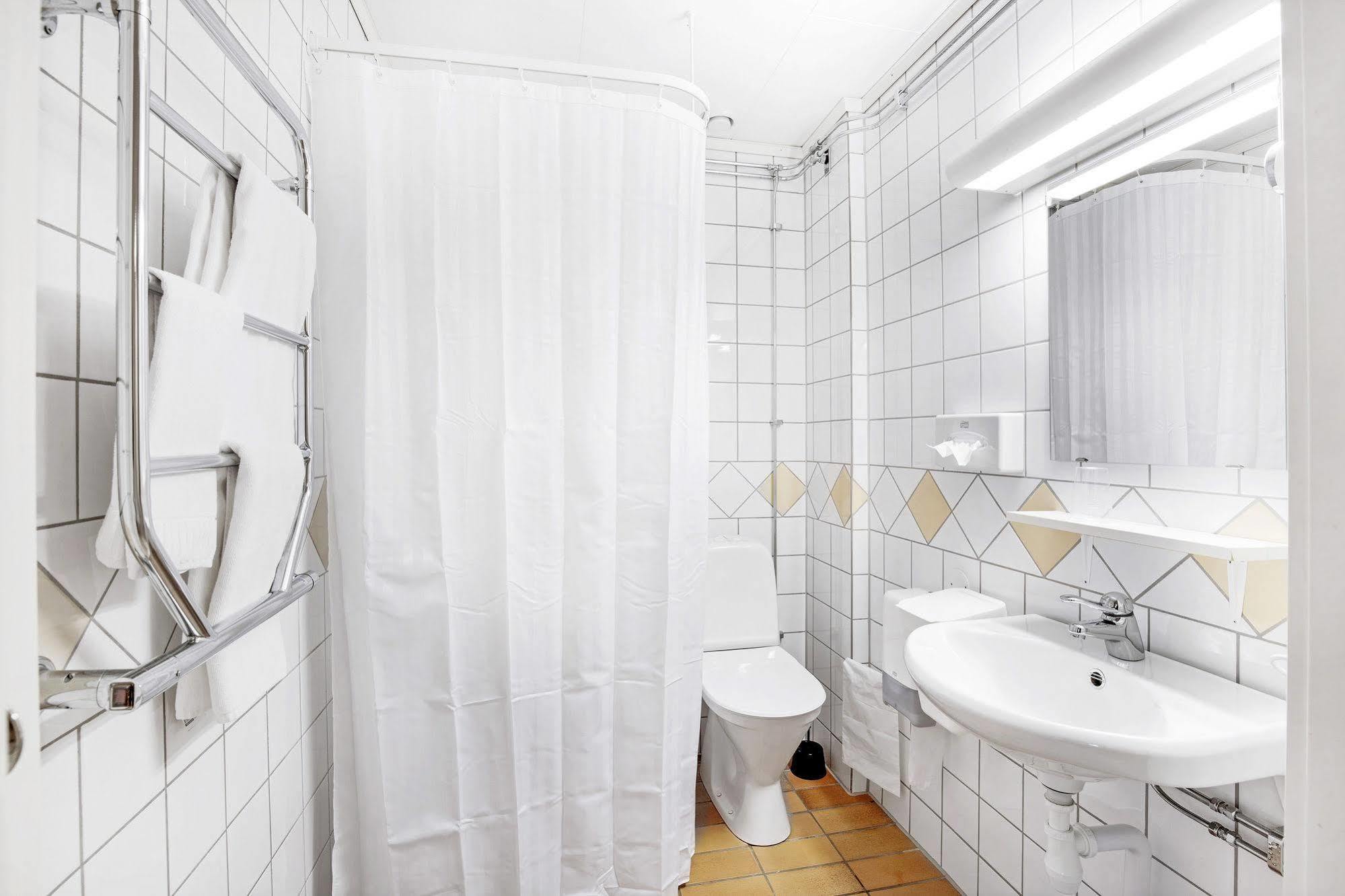 Holsbybrunn Aedelfors Hotell & Konferens מראה חיצוני תמונה